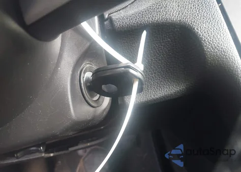 2014 Ford Mustang V6 из США, поврежденный, VIN 1ZVBP8EM9E5205953